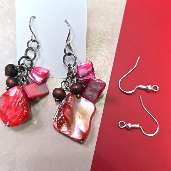 Vintage Handmade Shell and Beads Red Dangle Earrings - Picture 1 of 17